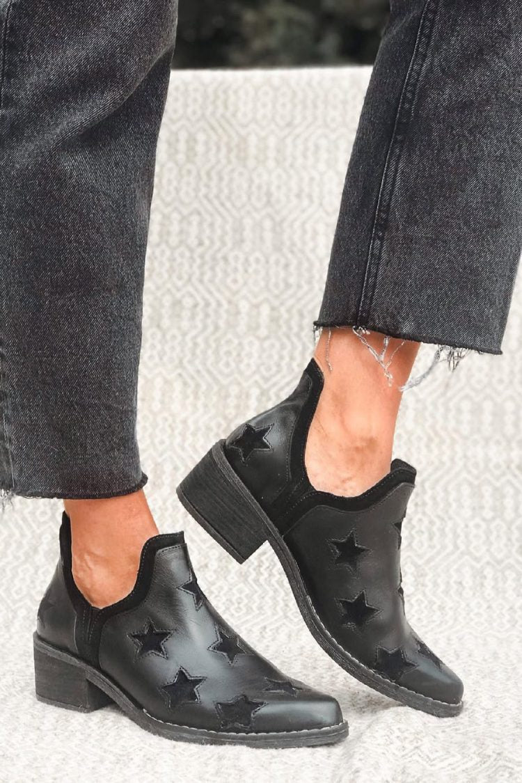 CONTEMPORARY ANKLE BOOT