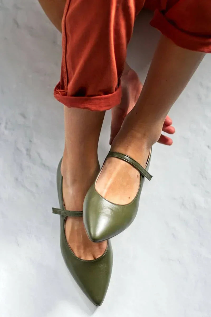 ELEGANT BALLET FLATS WITH STRAP