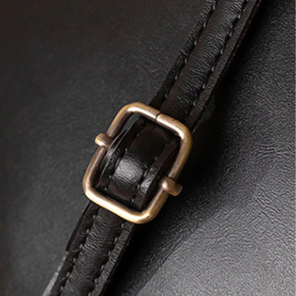 Max Vintage Bag – Grace's Retro-Chic Must-Haves
