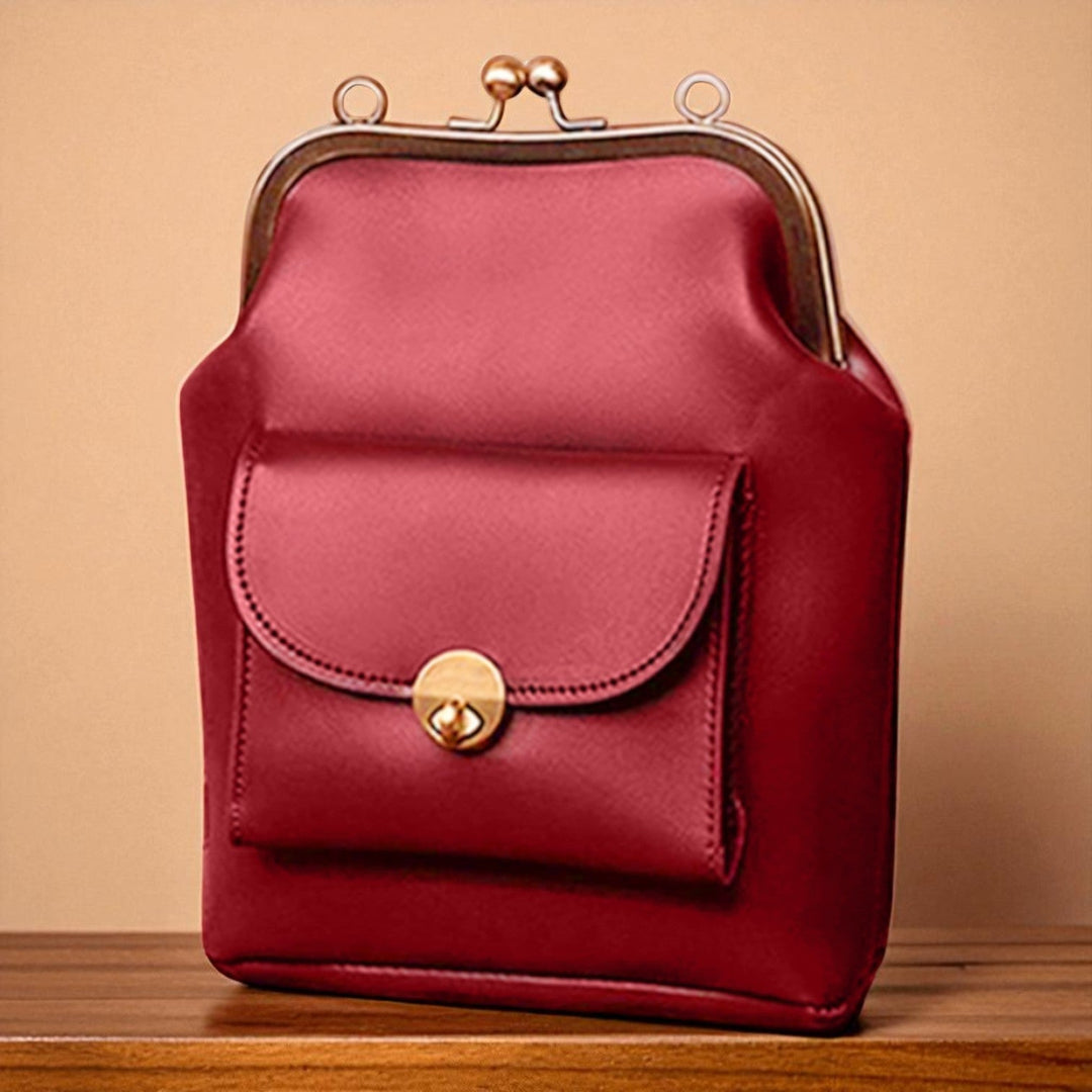 Max Vintage Bag – Grace's Retro-Chic Must-Haves