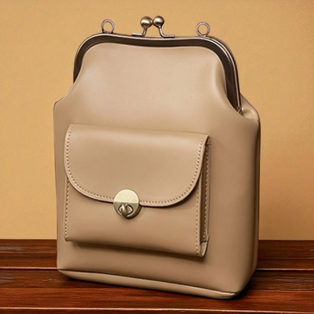 Max Vintage Bag – Grace's Retro-Chic Must-Haves
