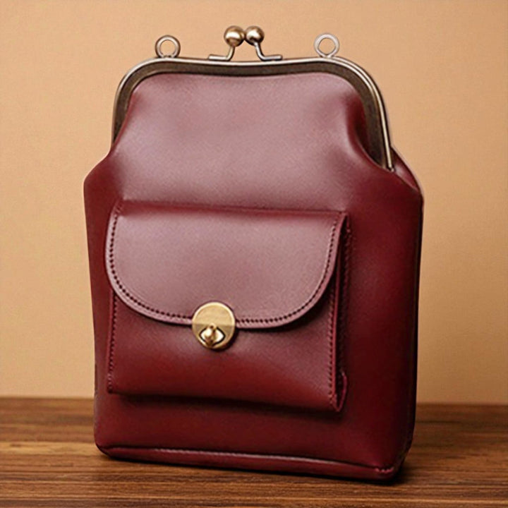 Max Vintage Bag – Grace's Retro-Chic Must-Haves