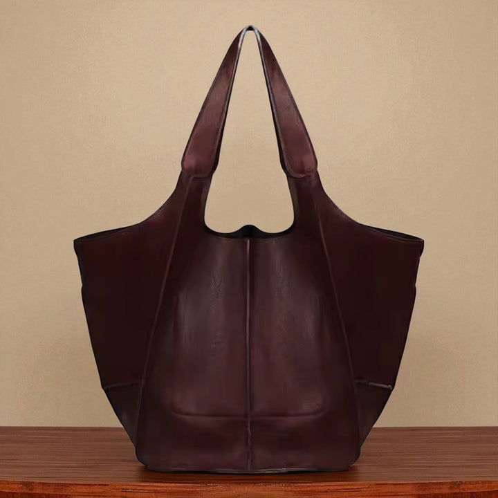 Classic and Stylish Vintage Bag | Dana's Timeless Appeal