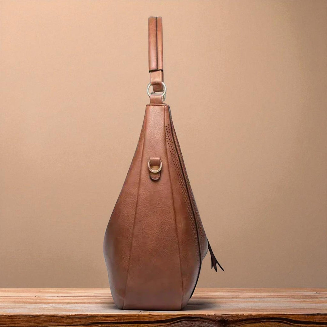 Minerva's Classic Versatility | Vintage Bag