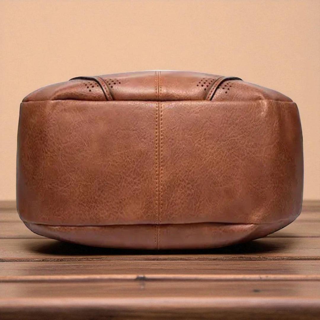 Minerva's Classic Versatility | Vintage Bag