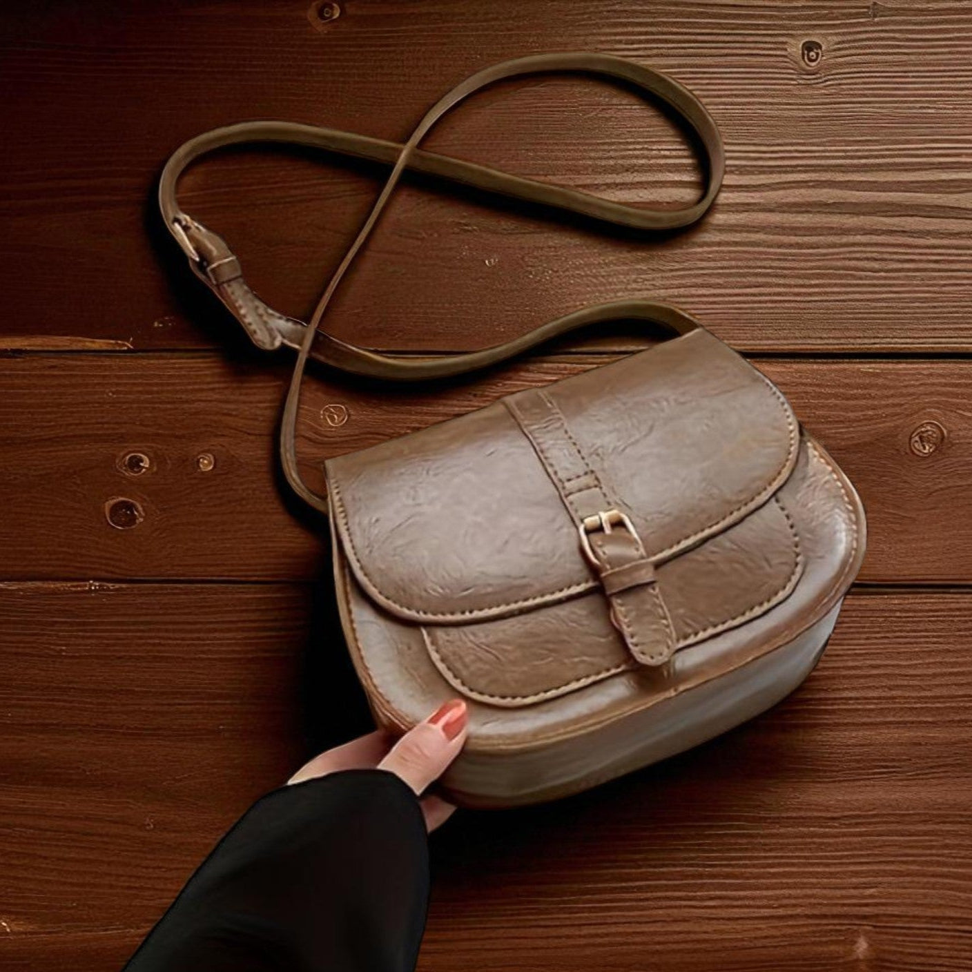 Classic Crossbody Bag Evelyn