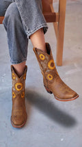 WESTERN BOOTS WITH SUNFLOWER EMBROIDERY