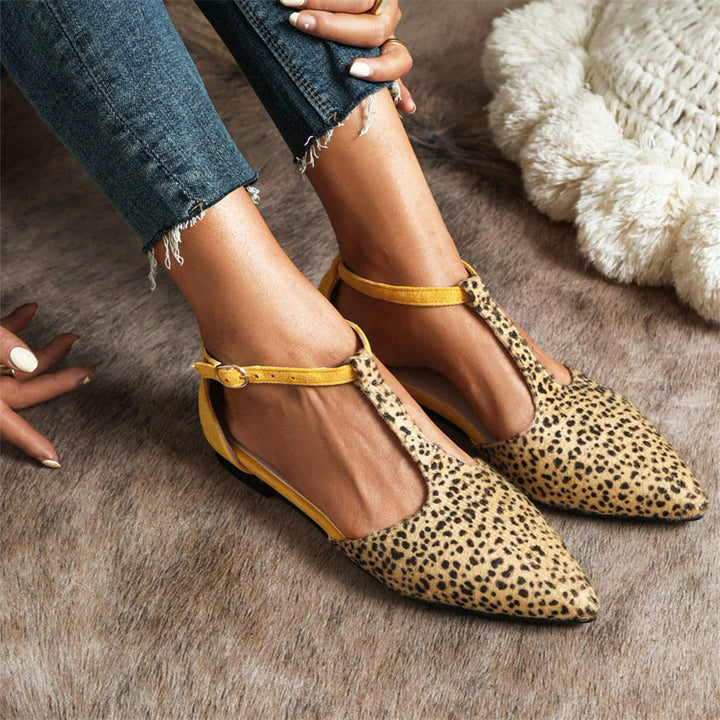 BALLET FLAT WITH T STRAP