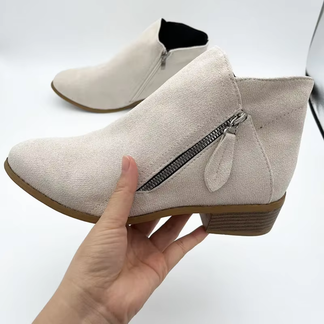 ANKLE BOOTS WITH SIDE ZIP AND MEDIUM HEEL