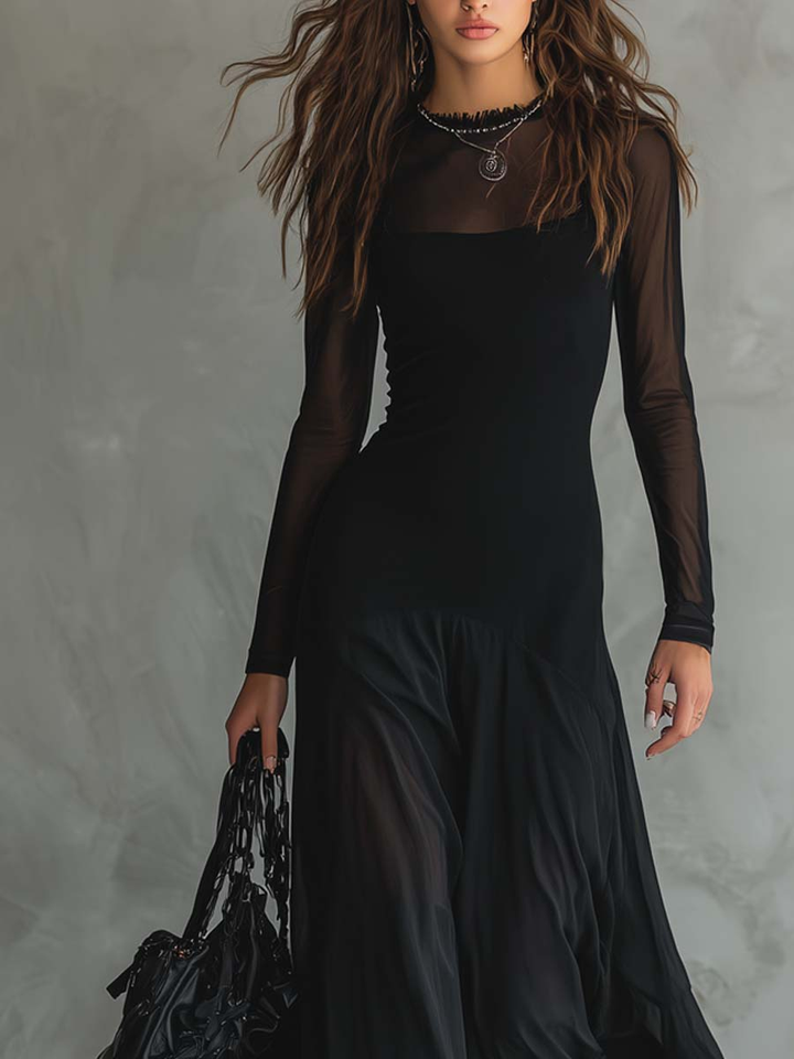 Neroa | Maxi dress with a loose fit in black tulle