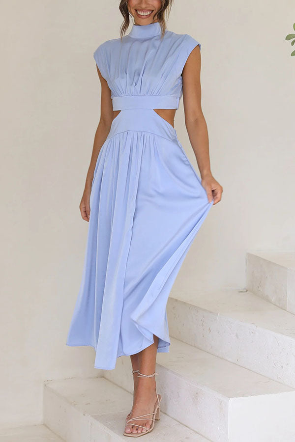 Quincy | Midi Dress with Cut-Out and Pockets