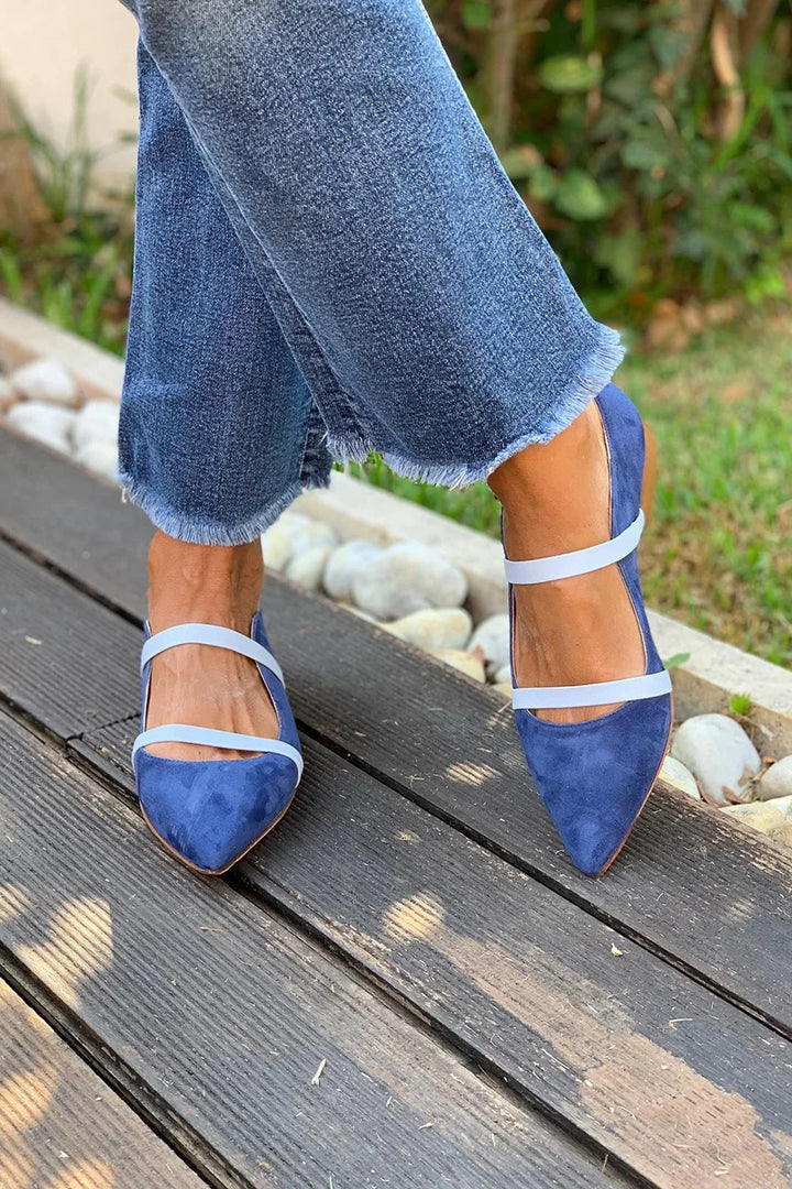 DOUBLE STRAP PUMPS